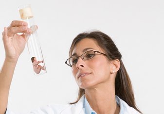 染色体易位在南京鼓楼医院可以做三代试管吗？染色体平衡易位还能生健康的宝宝吗？